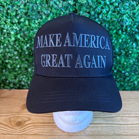 Donald Trump Cali-Fame Hat Never Surrender Black Limited Edition MAGA Cap USA - Picture 1 of 7